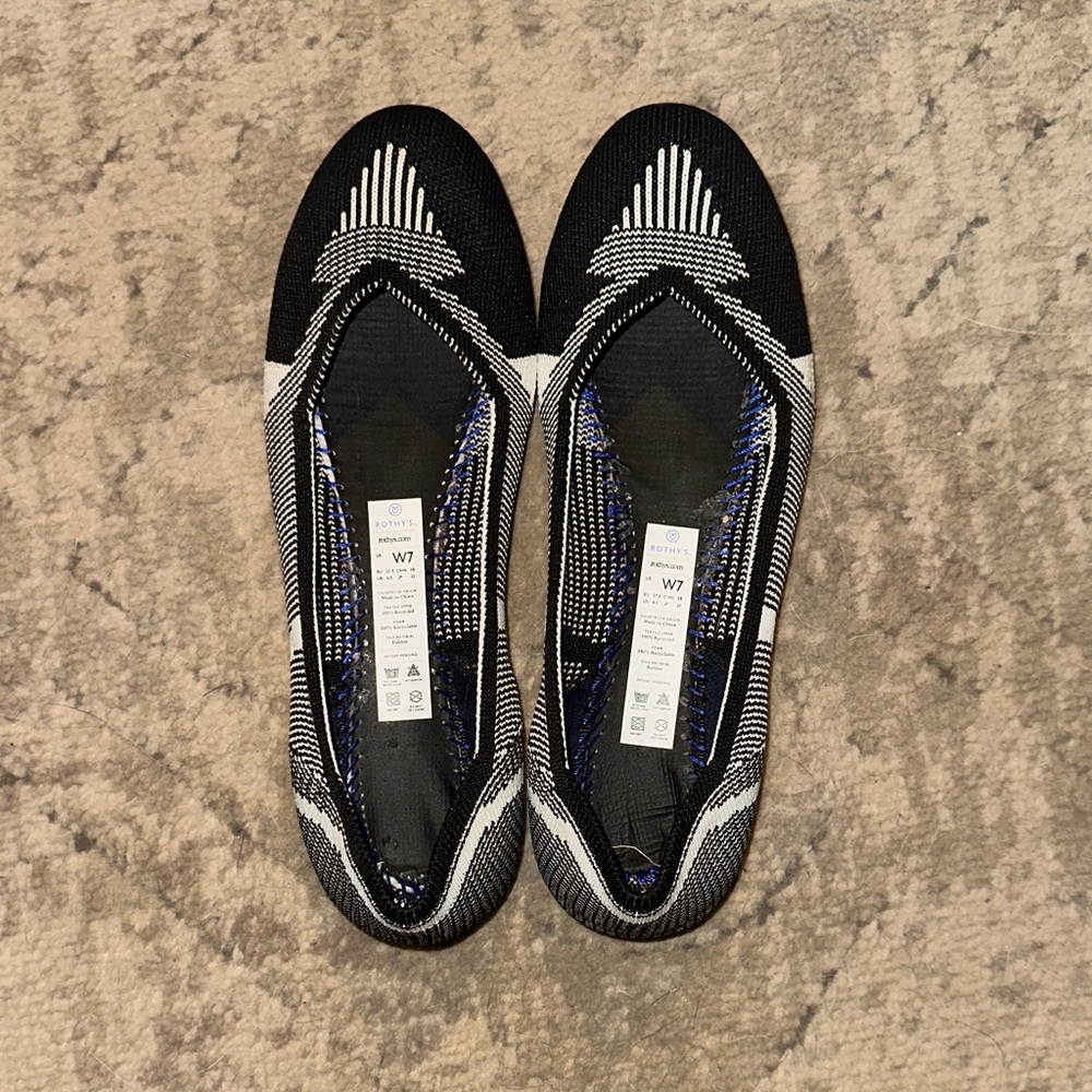 Rothy’s black & white flats